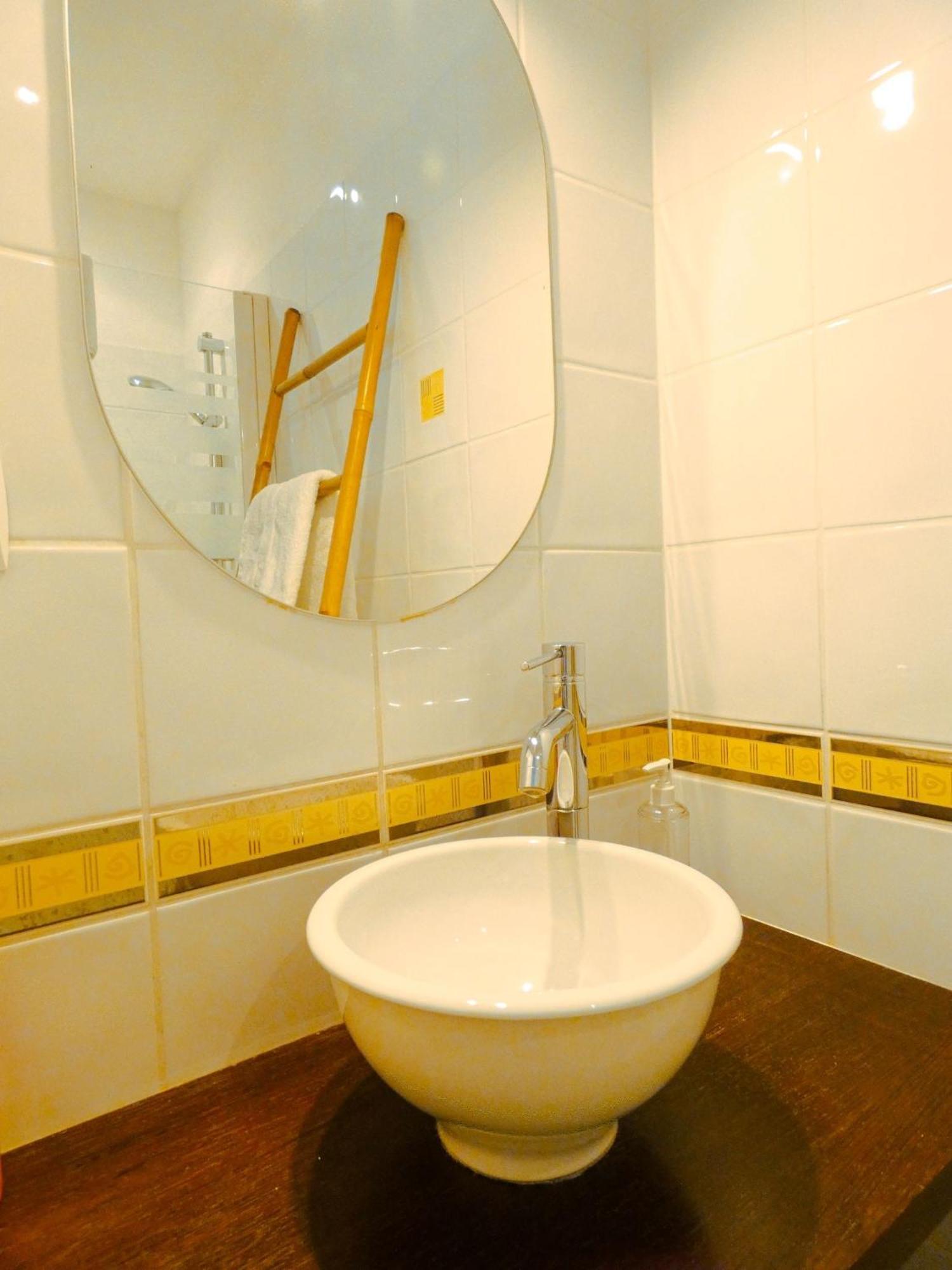 Chambre D'Hote L'Oree Des Buis Vouillé Buitenkant foto